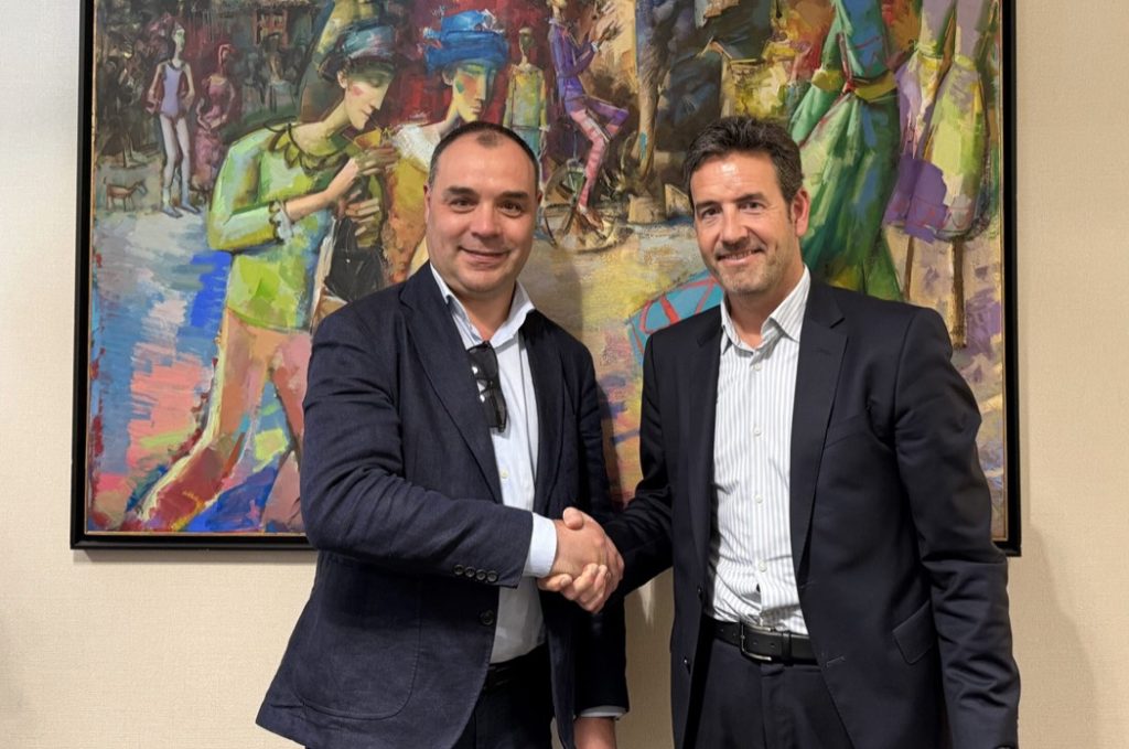 HINE Group adquiere NH BECO noticIas maquinaria