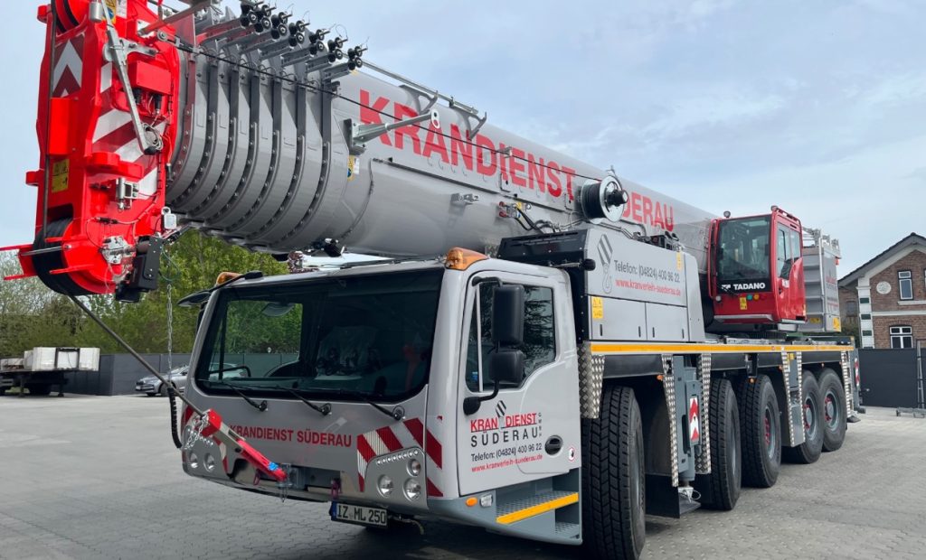 Krandienst Süderau incorpora una grúa móvil Tadano AC 5.250L-2 noticias maquinaria