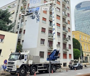 Multitel Pagliero en creación de un mural monumental en Milán noticias maquinaria