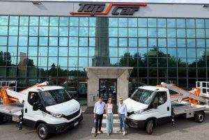 Multitel refuerza la flota Topcar con dos plataformas MXE 200 R noticias maquinaria