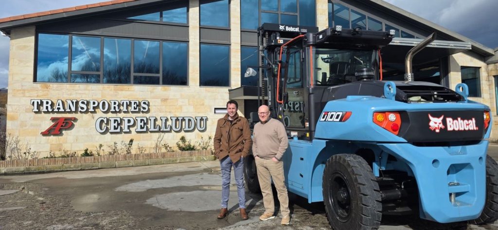 Transportes Cepelludo refuerza capacidad logística Bobcat D100S-9 noticias maquinaria