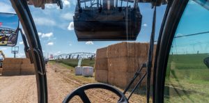 El manipulador T235H de AUSA listo para el campo noticias maquinaria
