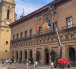 Plataforma articulada de Maquinza en la restauración del Ayuntamiento de Zaragoza
