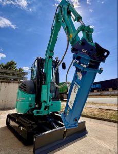Aldimak entrega una excavadora Kobelco SK26SR-7 noticias maquinaria