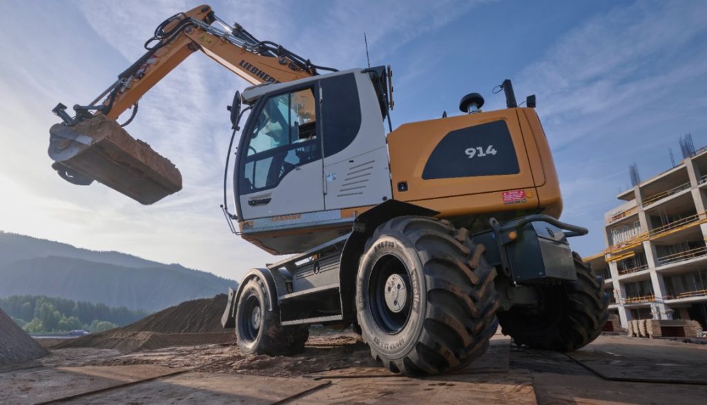 Apollo Tyres lanza el neumático para excavadoras AWE 733 noticias maquinaria