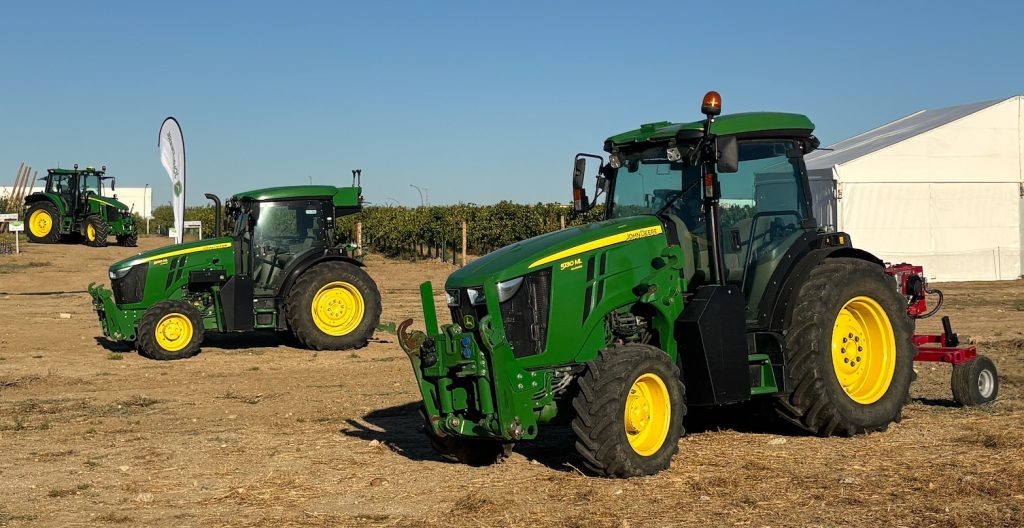 John Deere aborda en Parla el futuro tecnológico de los cultivos leñosos noticias maquinaria