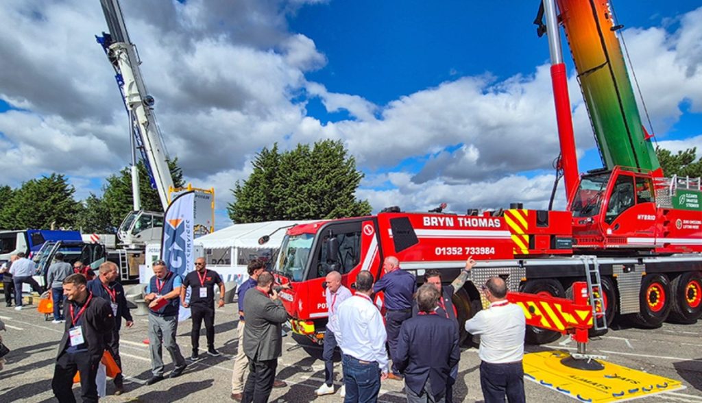 Manitowoc destaca en Vertikal Days 2026 la tecnología híbrida noticias maquinaria