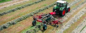 Rastrillos hileradores de doble rotor Kverneland Tactus 2072 y 2078 noticias maquinaria
