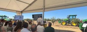 The Farm Changers 2.0_ Del Dato al Plato’ de John Deere noticias maquinaria