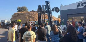 AG-GROUP EUROPE acerca la robótica agrícola a los estudiantes de la UPC noticias maquinaria