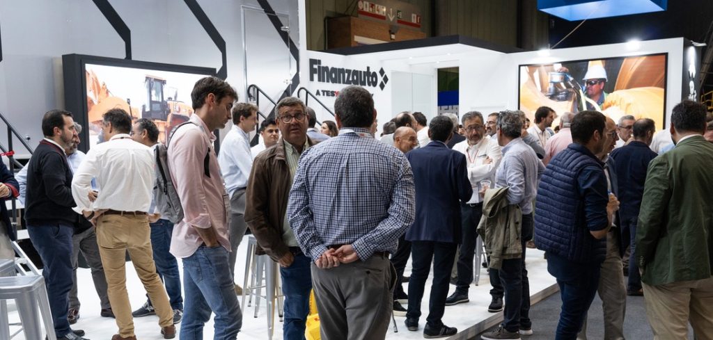 Finanzauto presenta en MMH 2026 sus soluciones para la minería noticias maquinaria