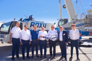 Grúas Roxu incorpora la Liebherr LTM 1400-6.1 de 450 toneladas noticias maquinaria