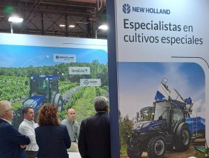 New Holland refuerza su apuesta por los cultivos especiales y la tecnología noticias maquinaria